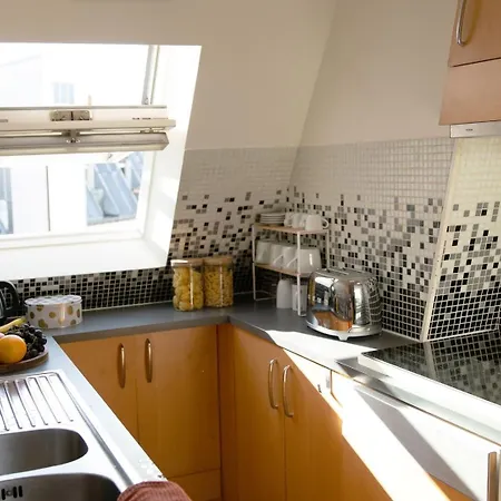 Stylish 1br - Walk To Eiffel Tower & Seine Paris